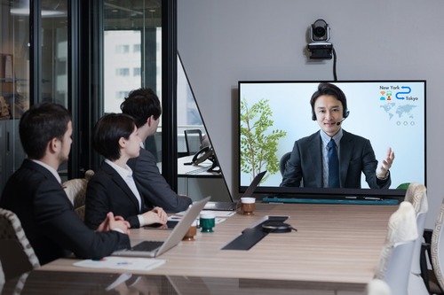 electronic-meeting-concept-teleconference-video-conference-picture-id929989914.jpg